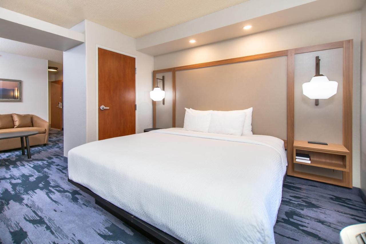 Fairfield Inn & Suites רפיד סיטי מראה חיצוני תמונה