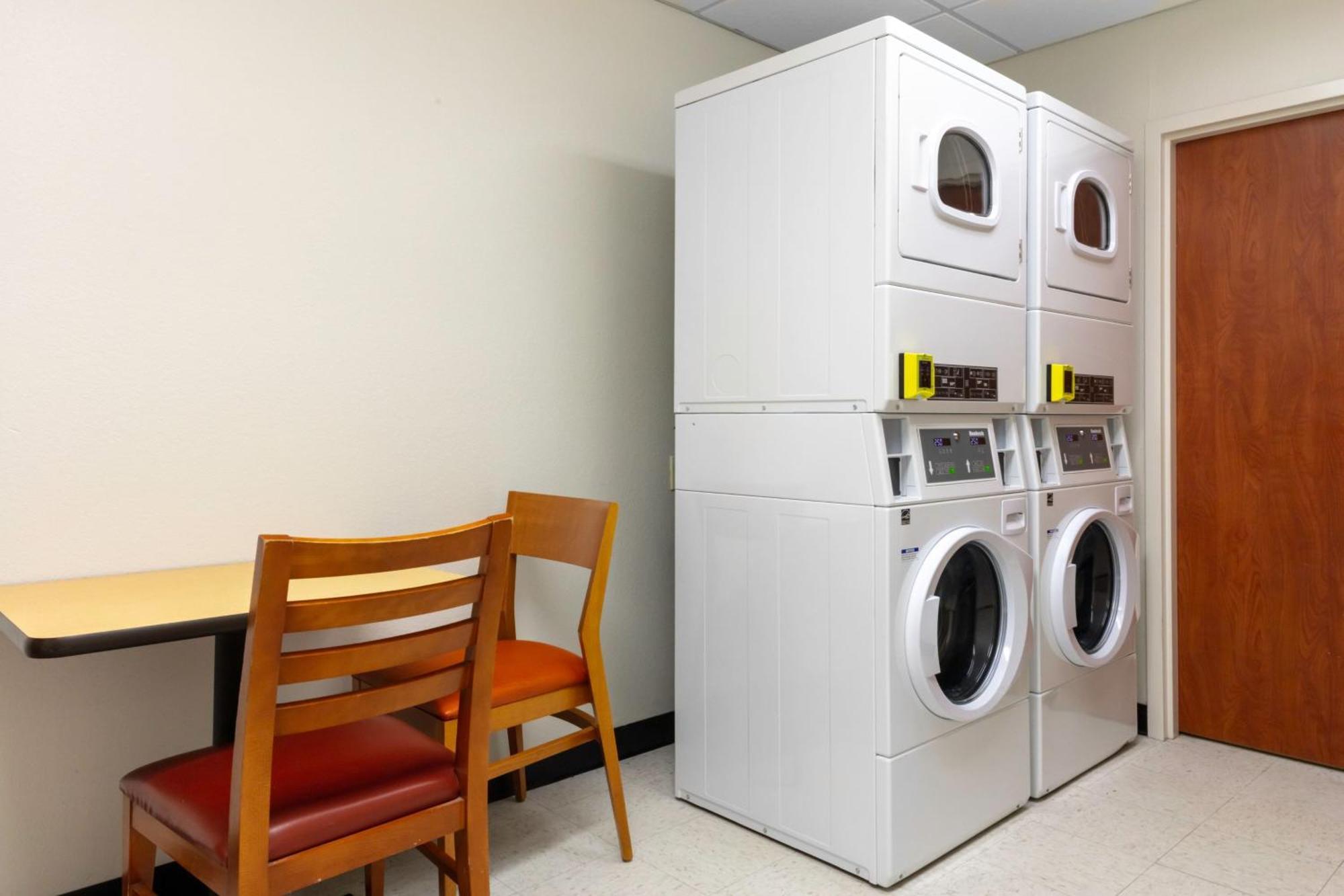 Fairfield Inn & Suites רפיד סיטי מראה חיצוני תמונה