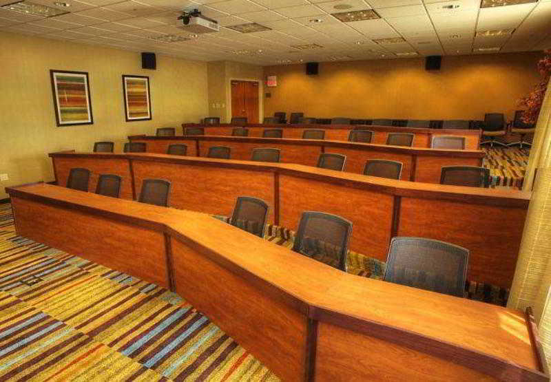Fairfield Inn & Suites רפיד סיטי מראה חיצוני תמונה